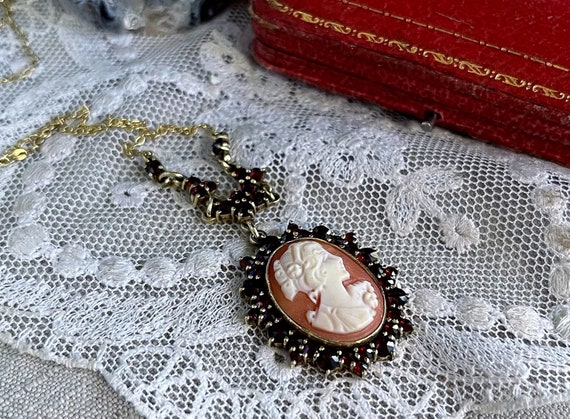 Romantic vintage Victorian Revival Rose Cut Garne… - image 5