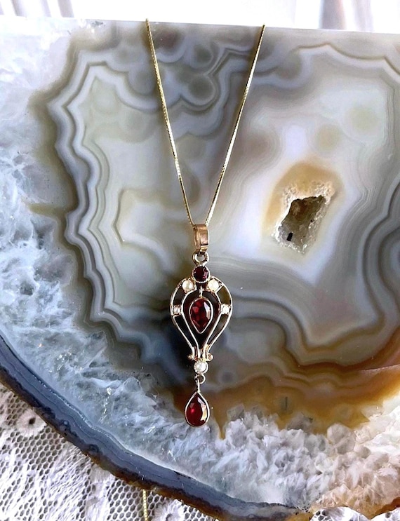 Fine vintage Victorian Aesthetic 10K Gold Filigree faceted Garnet Paste Stone genuine Seed Pearl Pearl accented Lavaliere Necklace
