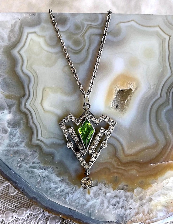 Exquisite antique Edwardian 800 Silver Emerald Green and White faceted Paste Stone dazzling hallmarked Pendant Necklace