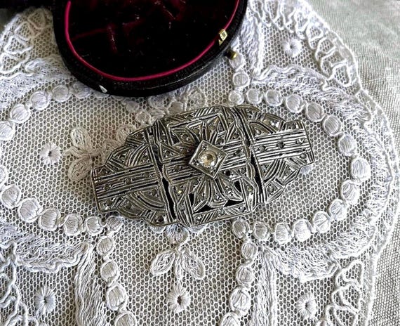 Spectacular antique French Edwardian Sterling Silver brilliant faceted Diamond Paste Stone hallmarked trombone Class Statement Brooch