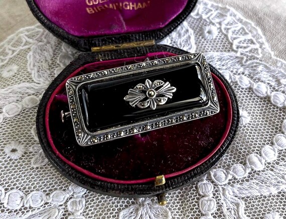 Spain Art Deco revival vintage Sterling Silver Onyx faceted Marcasite hallmarked Lapel Brooch