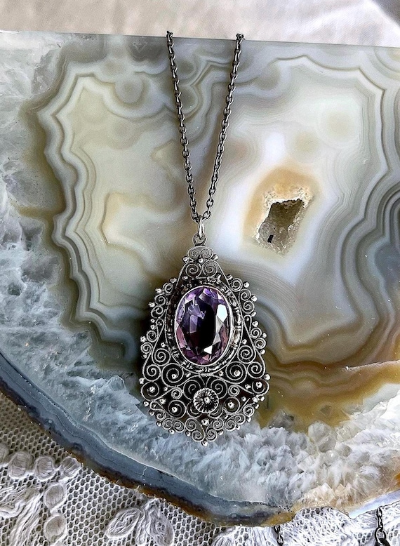 Gorgeous antique Bohemian Revival Arts and Crafts Sterling Silver Cannetille genuine faceted Amethyst Pendant Necklace