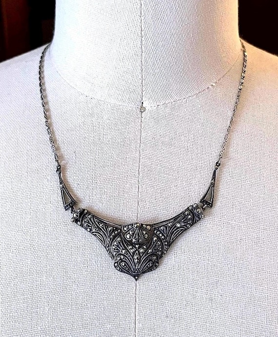Romantic vintage Germany Art Deco Sterling Silver faceted Marcasite accented fine hallmarked Collier Necklace