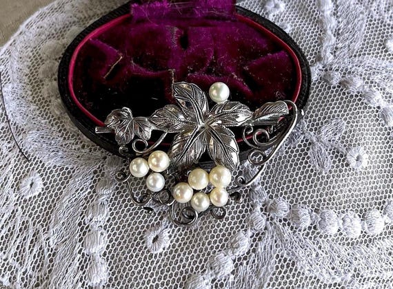Vintage 1940s Mid Century Sterling Silver genuine Cultured Pearl accented romantic Floral Motif handcrafted Brooch