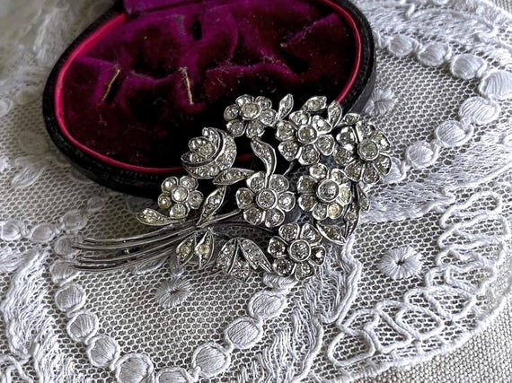 Exquisite vintage Edwardian Revival 935 Silver brilliant sparkling faceted Paste Stone accented hallmarked Floral Motif Statement Brooch