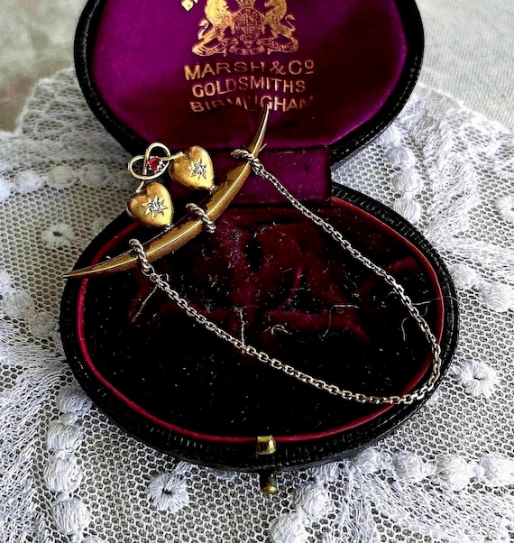 Victorian 9k Gold Dual Hearts Brooch: Antique Ruby Diamond Accent