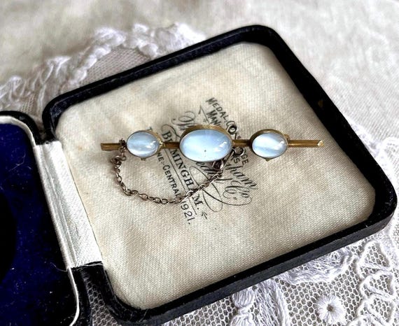 Luminous antique Gold Pinchbeck genuine White Milky Moonstone accented beautiful C Clasp Lapel Bar Brooch