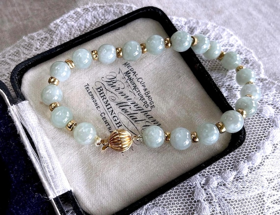 Fine vintage 14k Gold genuine Green Apple Jade  Hallmarked Link Bracelet