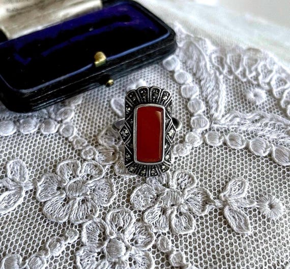 Lovely Vintage German Art Deco Sterling silver brilliant faceted Carnelian Marcasite accented decorative stamped size 5.5 Cocktail Ring