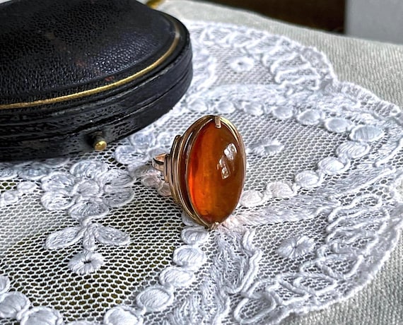 Grand vintage 14K Rose Gold deep orange genuine Amber cabochon size 6.75 hallmarked Statement Cocktail Ring