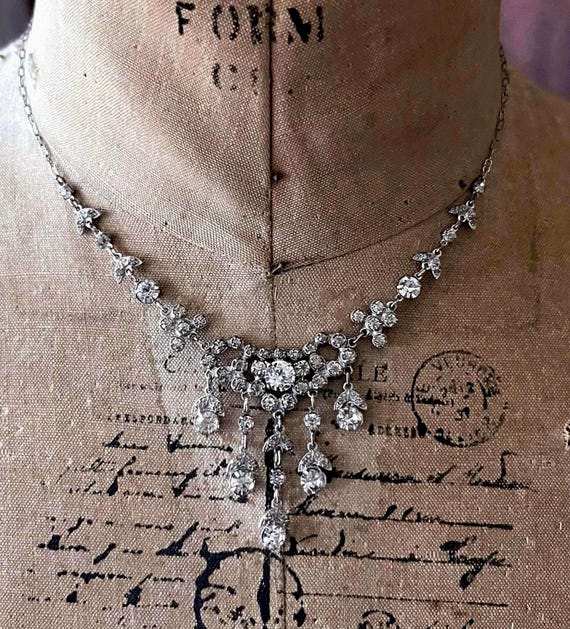 Striking Art Deco 1930s Sterling Silver Rhodium Plated brilliant bubble back faceted Paste Stone accented sophisticated Collar Necklace