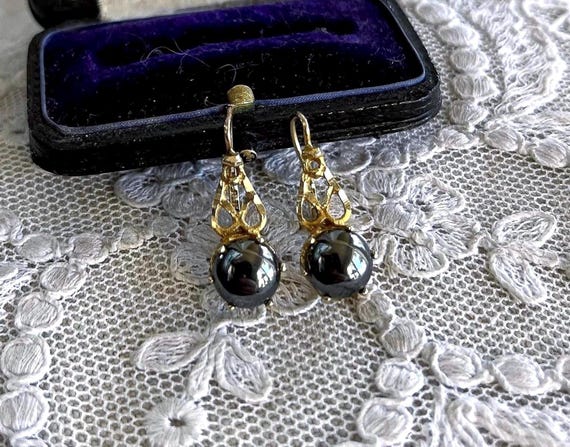 Vintage 9K Yellow Gold Hematite Dangle Earrings: Hallmarked Romantic Jewelry