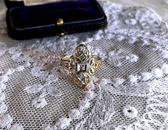 Vintage Edwardian Revival 10K Yellow Gold Filigree genuine Diamond accented hallmarked size 7.5 Statement Ring