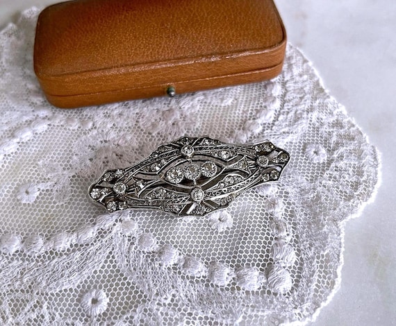 Art Deco 1930s-40s Sterling Silver Faceted Paste Stone accented hallmarked statement Brooch