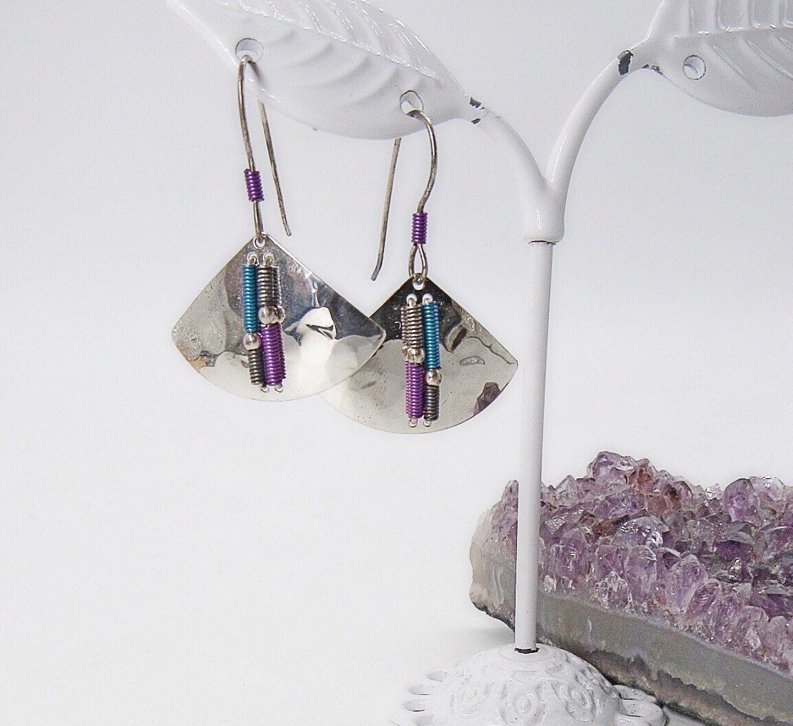 Vintage holly 2024 yashi earrings