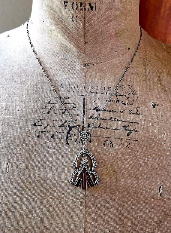 Vintage Art Deco Sterling Silver Carnelian Chalcedony faceted Marcasite accented Lavaliere Necklace