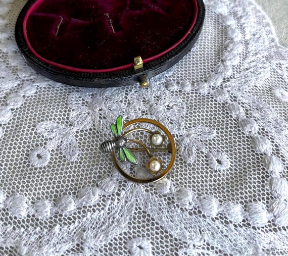 Adorable Wells Art Nouveau Revival 14K Gold Filled genuine Cultured Pearl bright Enamel Work lovely Dragonfly Motif hallmarked Scatter Pin