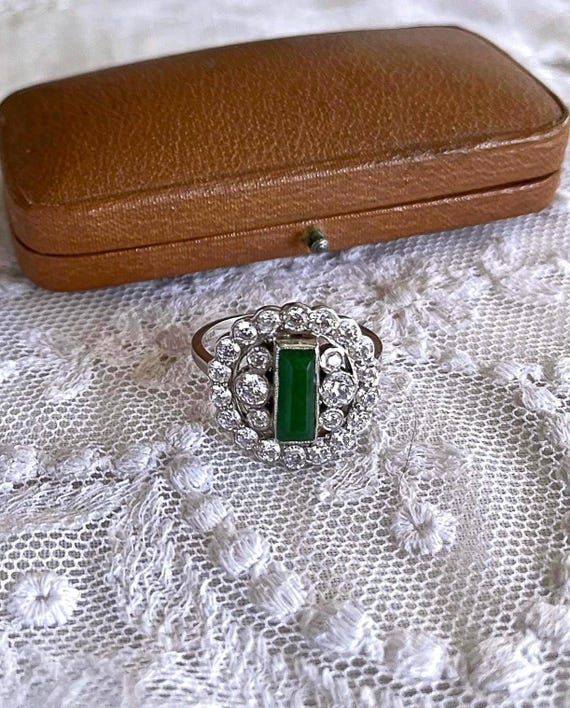 Vintage Art Deco 935 Silver Emerald Green and White Paste Stone accented hallmarked size 8 Cocktail Ring