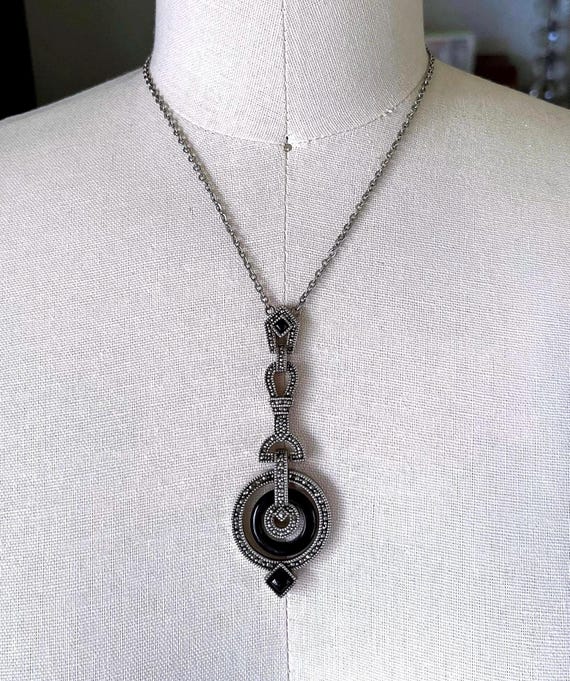Elegant Retired vintage Judith Jack Art Deco Revival delicate Sterling Silver faceted Marcasite accented Designer Toggle Necklace