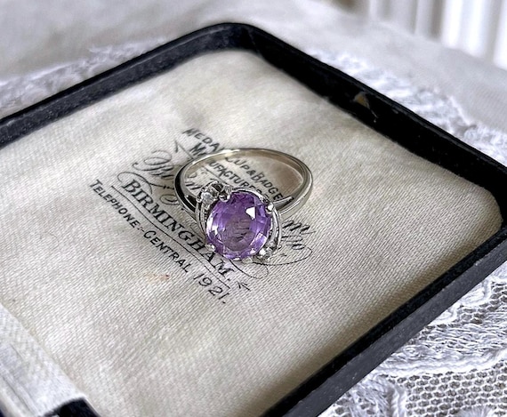 Radiant vintage HART 10K White Gold genuine faceted Amethyst gemstone brilliant Spinel accented beautiful stamped size 6.5 Statement Ring