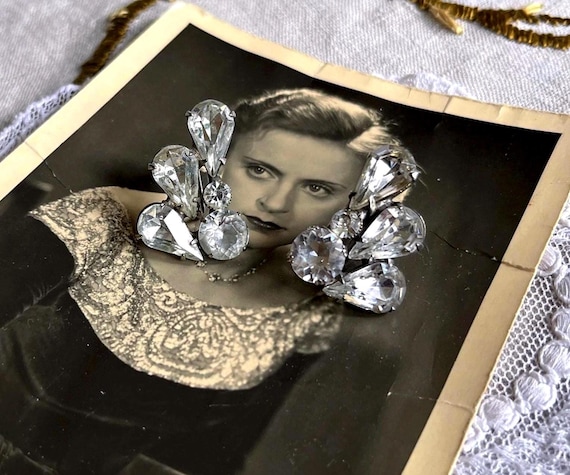 Dazzling vintage 1930s Art Deco Sterling Silver brilliant faceted Paste Stone accented gorgeous stamped Screw Back Earrings