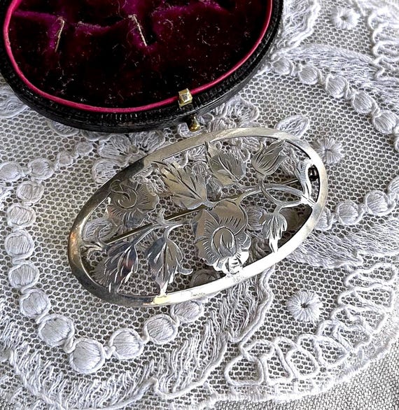 Vintage German Austrian 1940s 835 Old European Silver Handarbeit Floral Motif stamped Statement Brooch