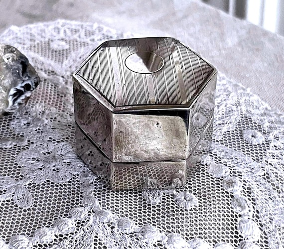 Vintage Art Deco Roden Brothers (Birks) Sterling Silver Blue Velvet hallmarked Ring display Box