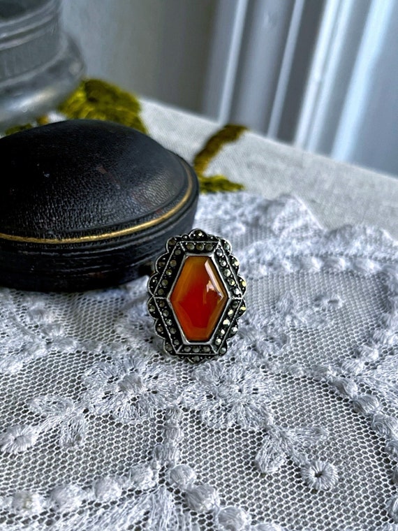 Antique Art Deco Era Sterling Silver genuine Carnelian Chalcedony brilliant faceted Marcasite accented size 6 Statement Ring