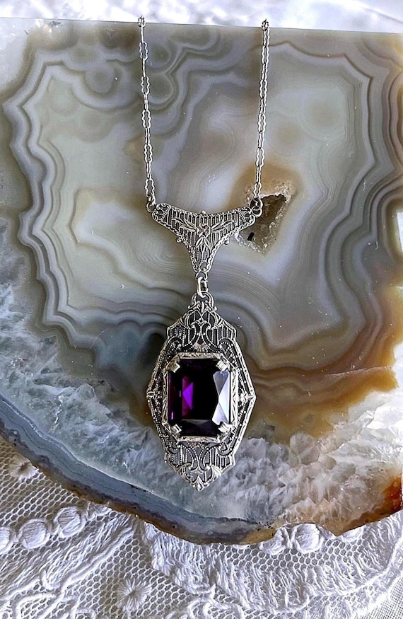 Antique Edwardian Belle Époque Rodium Plated filigree Amethyst Purple Paste Stone Lavaliere Necklace