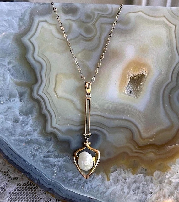 Classy antique Art Nouveau Edwardian 10K Gold genuine Baroque Seed Pearl accented signed Pendant Necklace