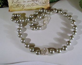 Vintage Elegance 1980's Chunky Silver Gray Glass Faux Pearl Rhinestone Fireball Necklace