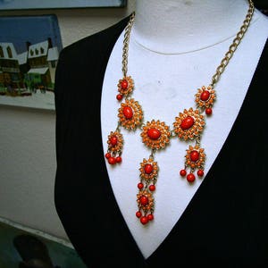 Vintage Waterfall Lipstick Red Peach Bead Statement Bib Necklace