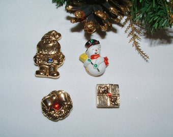 Set Of Four Vintage 40's-50's Christmas Holiday Button Covers