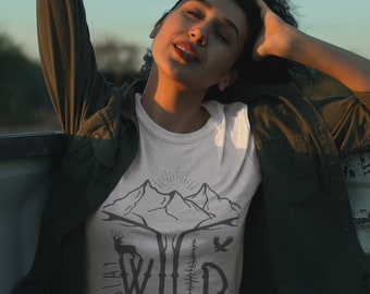 Women's Hipster Stay Wild Shirt Mountains T-Shirt Explore Antlers Graphic Tee Camping Vintage Wanderlust