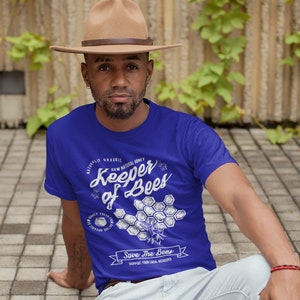 Men&#39;s Keeper Of Bees T-Shirt Beekeeper Gift Idea Tee Honeycomb Shirt