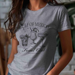 Men&#39;s Funny Gulf Of Mexico Shirt Social Club Shirt Stay Salty T-Shirt Gift Idea Anti Maga Cocktails Gulf Resist Unisex Graphic Tee