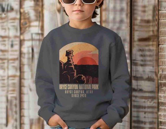 Kids Bryce Canyon Sweatshirt National Park Rock Canyon Hiker Crewneck Pullover Gift Idea Him Travel Tour Tourist Unisex Graphic Tee 1920
