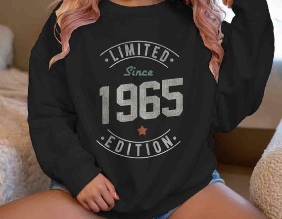 Men's 1965 Vintage Birthday Sweatshirt 60th Birthday Gift Bday Gift Unisex Limited Edition Crewneck 60 Bday Man For Men Women 1965 Gift