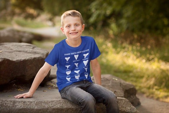 Kids Shark Tooth Shirt Teeth Identification Fossil Shark Shirt Gift T-Shirt Ocean Marine Biology Fish Scientist Tee Unisex Youth