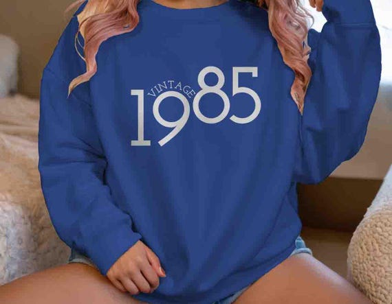 Men's 1985 Vintage Birthday Sweatshirt 40th Birthday Gift Forty Years Bday Crewneck Unisex Minimal Tee 40 Bday Man For Men Women