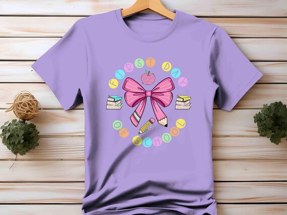Men's Cute First Day School Shirt Teacher TShirt Coquette Bow Daisy T-Shirt Cute Teach T Shirt Boho Teaching School Unisex Gift Idea Woman