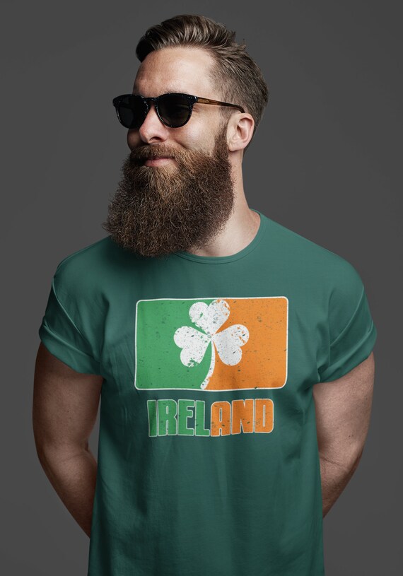 Men's Ireland T Shirt St. Patrick's Day TShirts Ireland Flag Colors Clover Grunge Graphic Tee Irish Gift Idea St Patty's For Men Unisex Tee