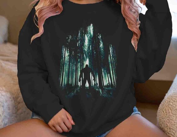 Men's Cool Bigfoot Sweatshirt Forest Sasquatch Pullover Crewneck Grunge Hide Seek Hipster Cryptozoology Gift For Him Her Unisex Pullover