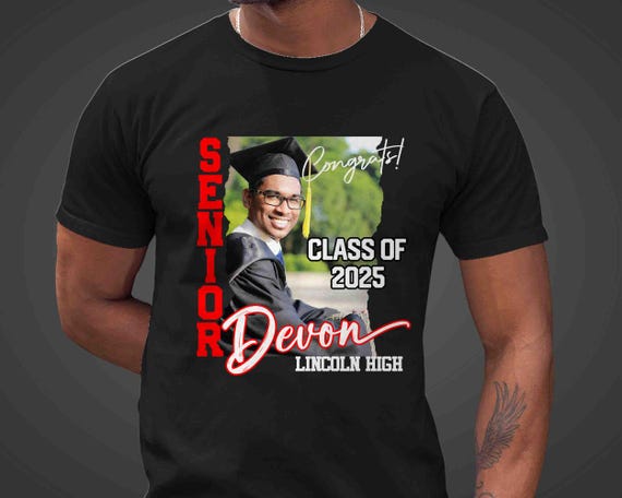 Personalized Senior Mom Shirt Graduate TShirt Men's Gift Idea Women's Custom Graduation Photo T Shirt Senior Class Picture Grad Unisex Tee