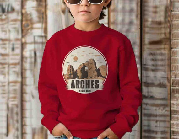 Kids Arches National Park Sweatshirt Rock Stone Vacation Hiker Crewneck Pullover Gift Idea Him Travel Tour Tourist Unisex Grunge 1920