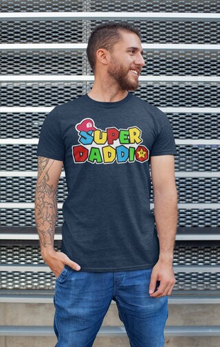 Maglietta Regalo Per Papà Gamer 'Super Daddio' | T-Shirt Divertente In Cotone, Grigio, Taglie S-3XL