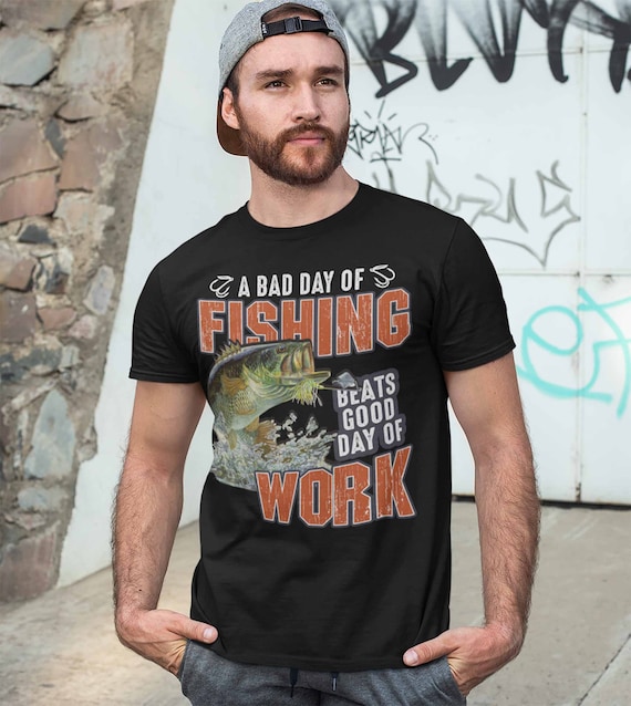 Men's Funny Fishing T Shirt Bad Day Fishing Shirt Beats Good Day Work Shirt  Fisherman Shirt Fishing Gift -  Canada