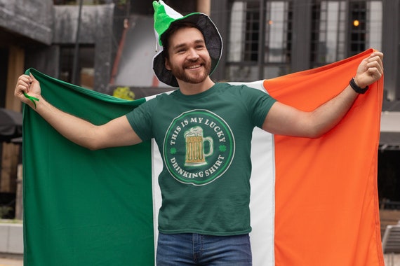 Men's Funny This Is My Lucky Drinking Shirt St. Patrick's Day T Shirt Mug Of Beer Pint Party Drink Tshirt Graphic Tee Streetwear Man Unisex