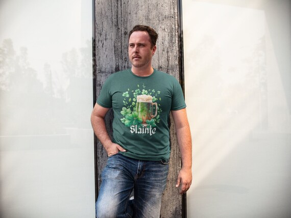 Men's Slainte St. Patrick's Day Shirt Green Beer Clover Cheers Health Sláinte T Shirt Irish Saying Tshirt Graphic Tee Streetwear Man Unisex