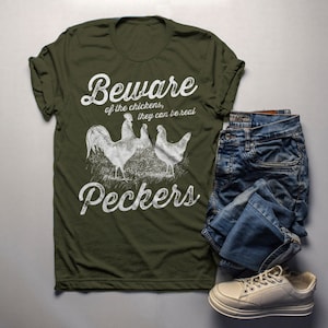 Men&#39;s Funny Vintage Chicken T-Shirt Beware Chickens Peckers Shirt Farming Tee